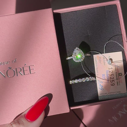 Srebrny pierścionek z moissanitem w kształcie łzy „Crystal Tear”