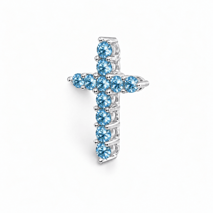 Sidabrinis kryželis su grandinėle ir žydrais moisanitais „Gloria Blue“ - MONOREE